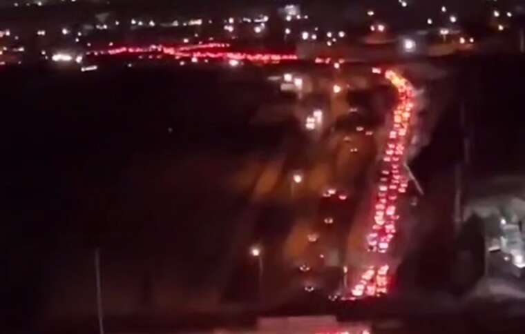 Трамп закликав до евакуації: гігантські черги на виїзд із Тегерана