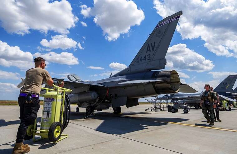 США продовжують терміни розміщення авіаційних сил на Близькому Сході, - Fox News