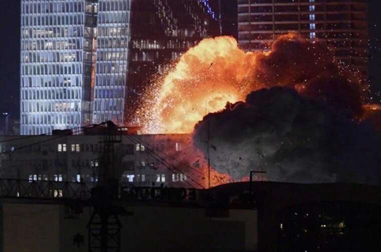 Іран атакував Тель-Авів уночі: з’явилося відео роботи ППО