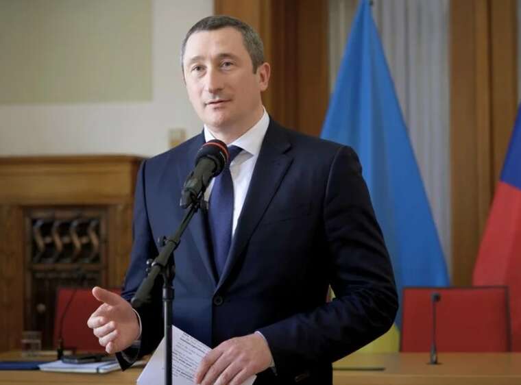 Віцепрем’єр Чернишов досі в закордонному відрядженні, попри обшуки