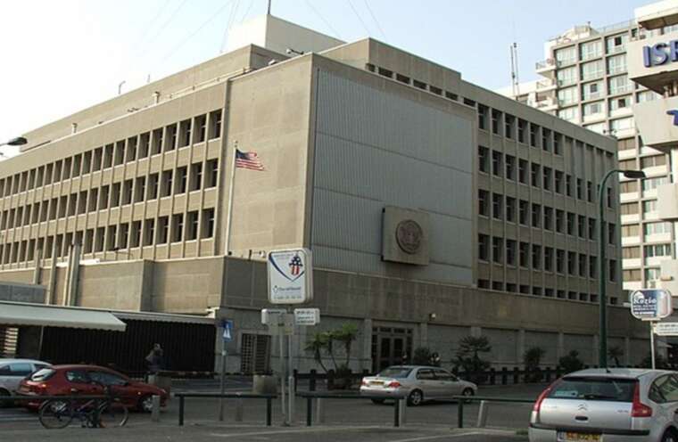 США евакуювали персонал посольства у Тель-Авіві