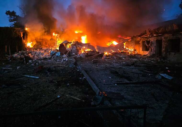 На Одещині окупанти знищили станцію екстреної меддопомоги: в ДСНС показали кадри наслідків