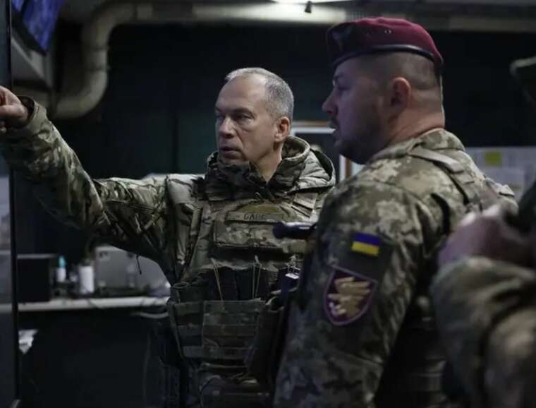 Линия наступления России на Сумщине остановлена, – Сырский