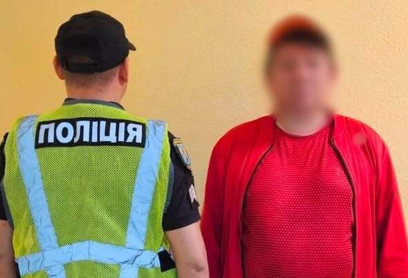 У Київському метро затримали 49-річного «зачепера» — катався між вагонами у стані сп’яніння
