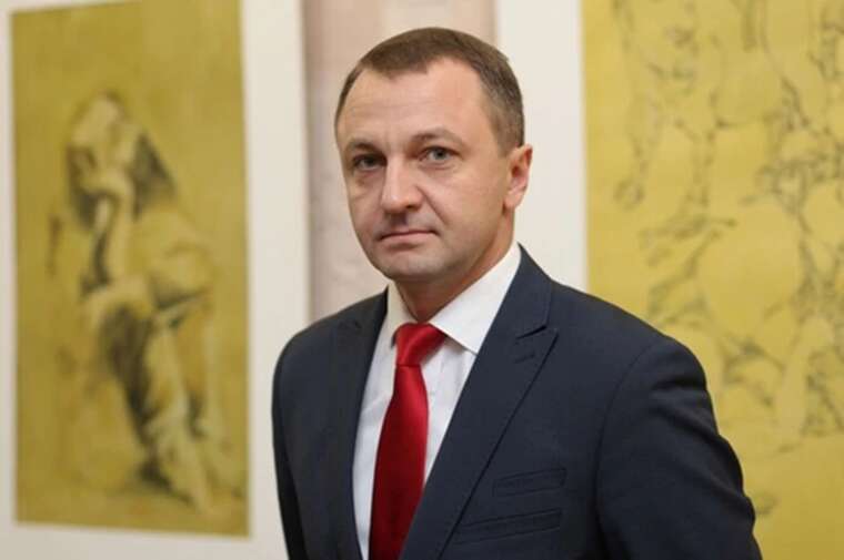 The government dismissed Taras Kremin from the position of language ombudsman
