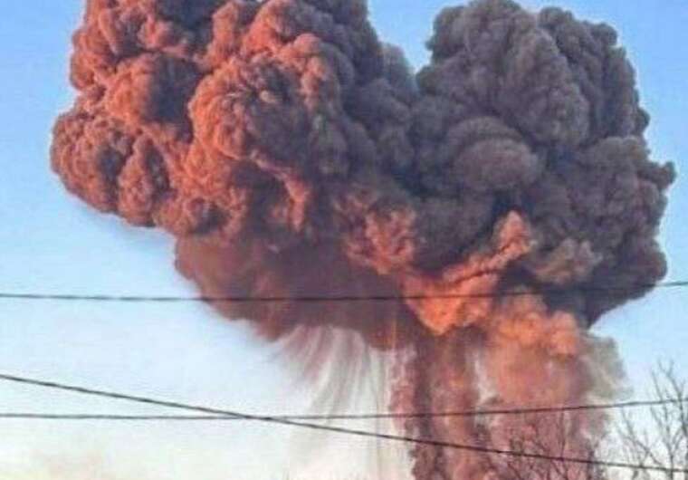 У Саратовській області вибухи: ймовірно, атаковано аеродром "Енгельс"