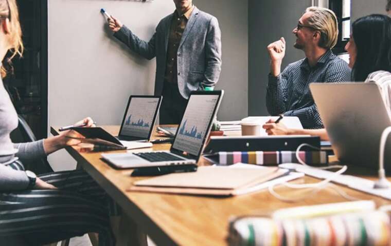 В Україні хочуть запровадити 4-денний робочий тиждень