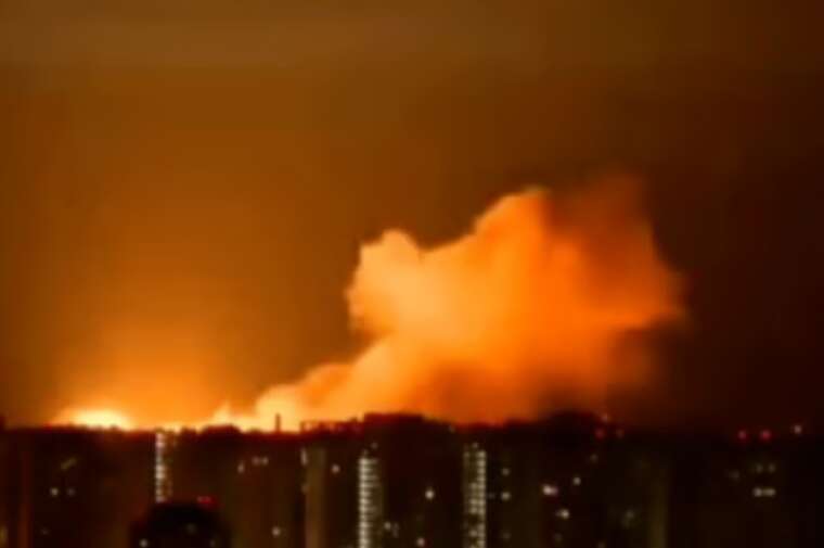 В Киеве и области взрывы: угроза ракетного удара, объявлена тревога