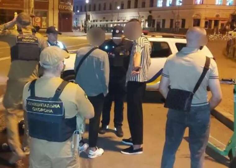 В Киеве поймали пьяных водителей электросамокатов