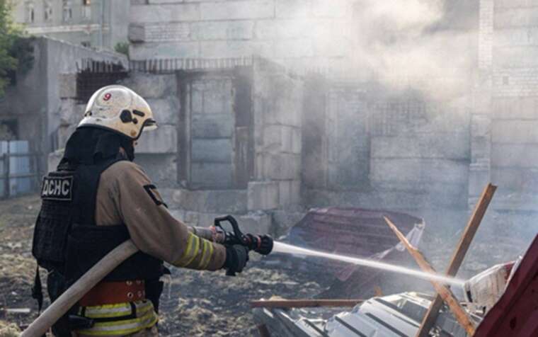 Удар РФ по Харькову: появились фото и видео последствий