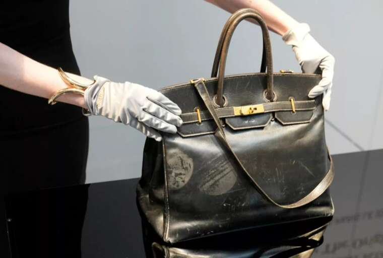 Сумку Джейн Біркін продали на аукціоні за 8,6 мільйона євро