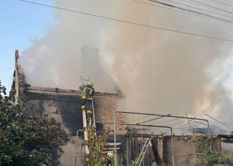 Российская атака по Луцку: уничтожен частный дом, повреждена инфраструктура