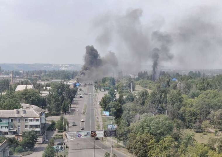 Славянск подвергся мощному удару: погиб мужчина, есть разрушения в центре города