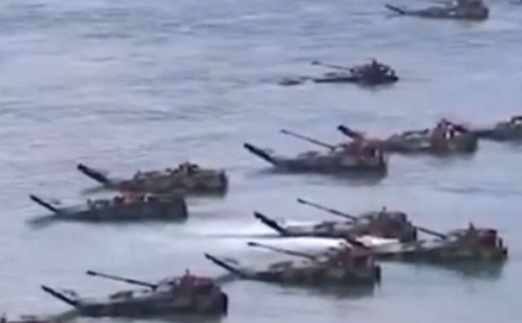 Намекает Тайваню на возможную войну: Китай показал масштабные военные учения в проливе