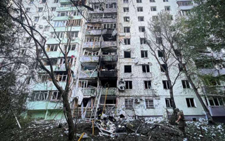 Атака РФ по Черновцам: в Сети появилось видео ударов