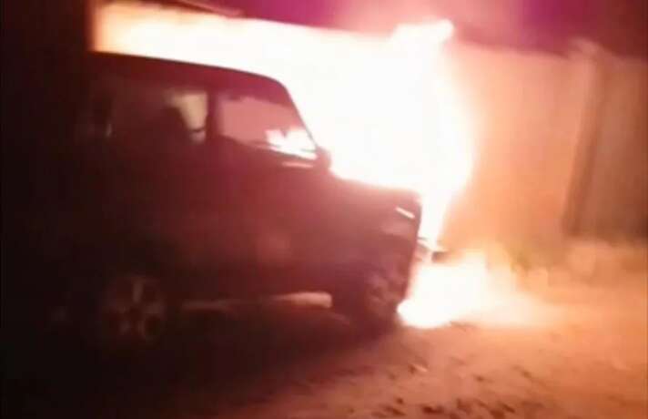 Агент "АТЕШ" сжег авто кадыровцев в оккупированном Мариуполе