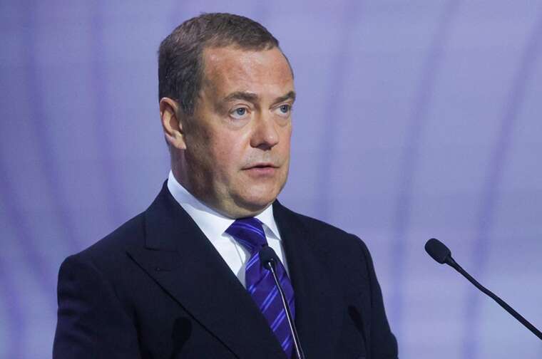 Medvedev stated that Russia does not care about Trumps "theatrical ultimatum"