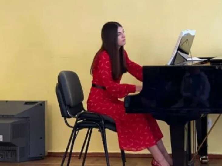 Противниця Чайковського: молодша сестра Тимура Ткаченка виявилася відомою київською композиторкою