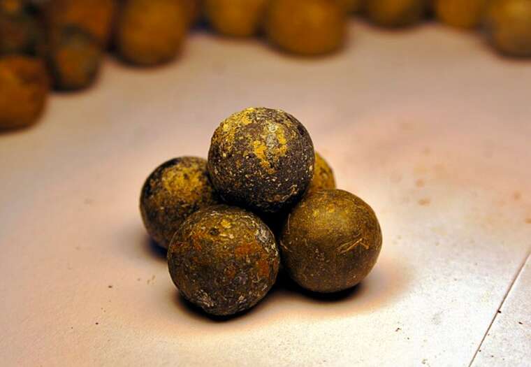 Росіяни атакували Суми безпілотниками зі шрапнеллю: поранено щонайменше трьох мирних жителів