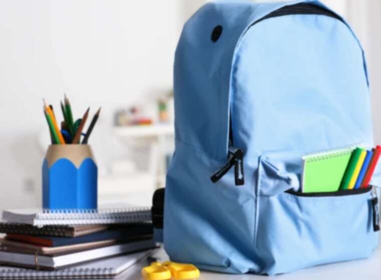 Родители первоклассников получат по 5 тысяч гривен: стартовала программа «Пакет школьника»