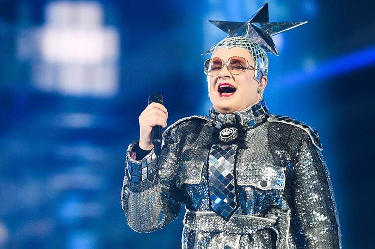 Всього 425 гривень: Майданчик, де виступила Сердючка з російськомовними хітами, оштрафували