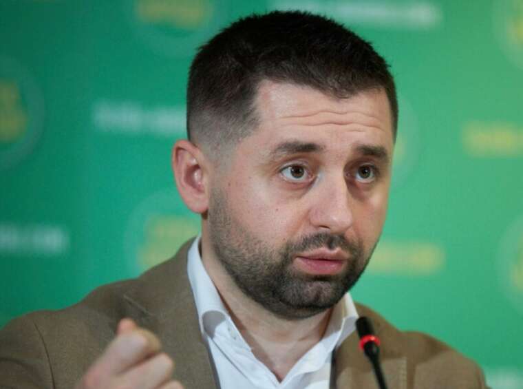 Арахамія закликає перейти від емоцій до конструктиву у роботі антикорупційних органів