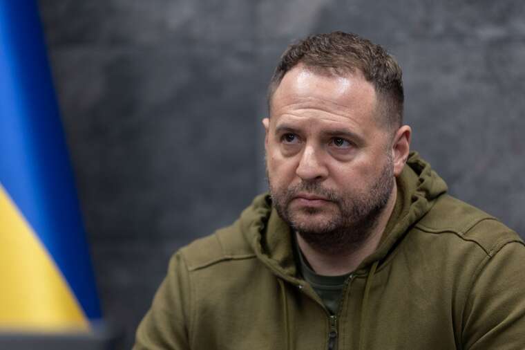 Решение о продолжительной обороне Бахмута мог принять Ермак, – FT