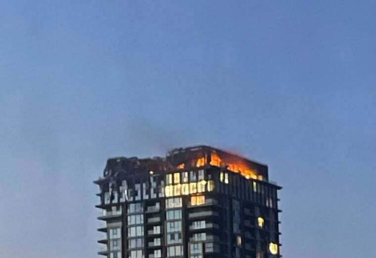 Ночная атака на Днепр: в городе пожары, есть разрушения