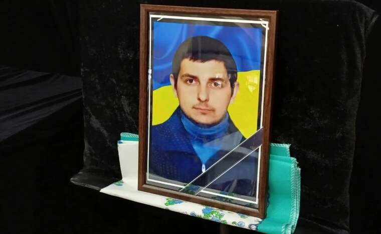 У Полтавській області провели в останню путь загиблого військового Юрія Шустова