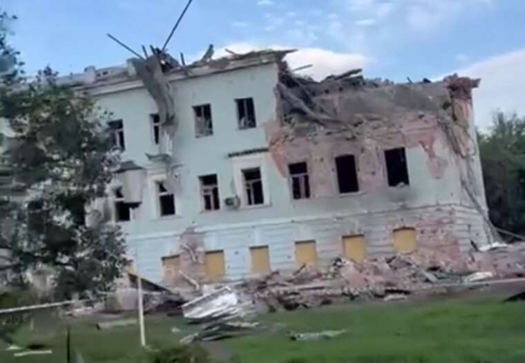 У Шостці триває ліквідація наслідків ворожої атаки