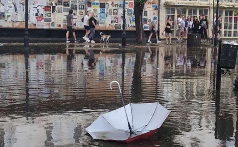 У столиці негода: затопило навіть станцію метро Лук’янівська
