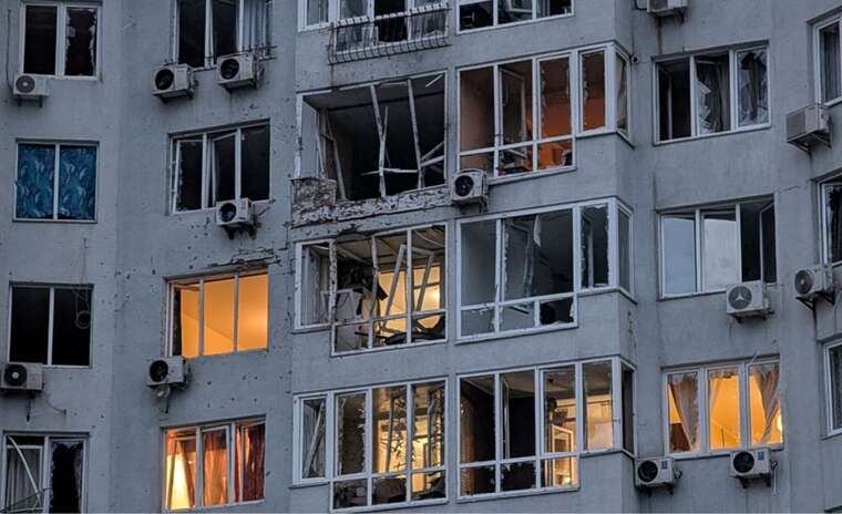 Полицейские показали видео первых минут после обстрела многоэтажки в Киеве