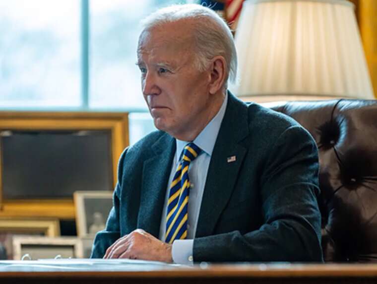 Джо Байден працює над мемуарами про президентство на тлі війни в Україні