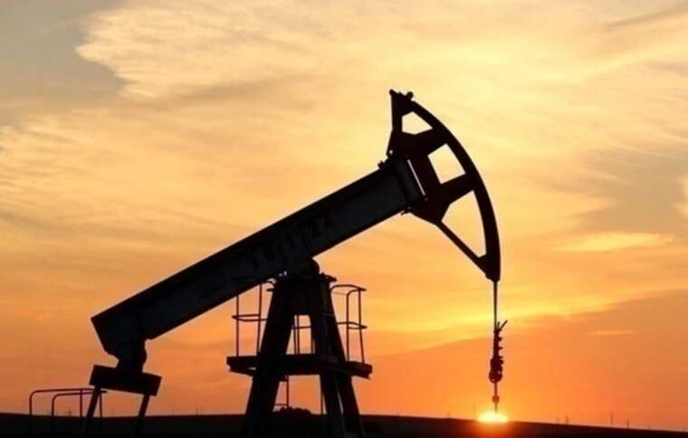 Китай не припиняє купувати російську нафту, попри тиск з боку США