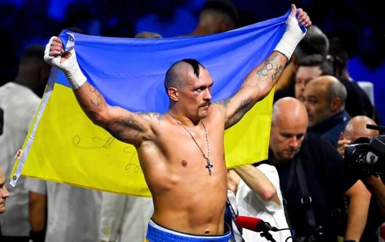 В команді Усика назвали ймовірного наступного суперника українця: "Тривають перемовини"