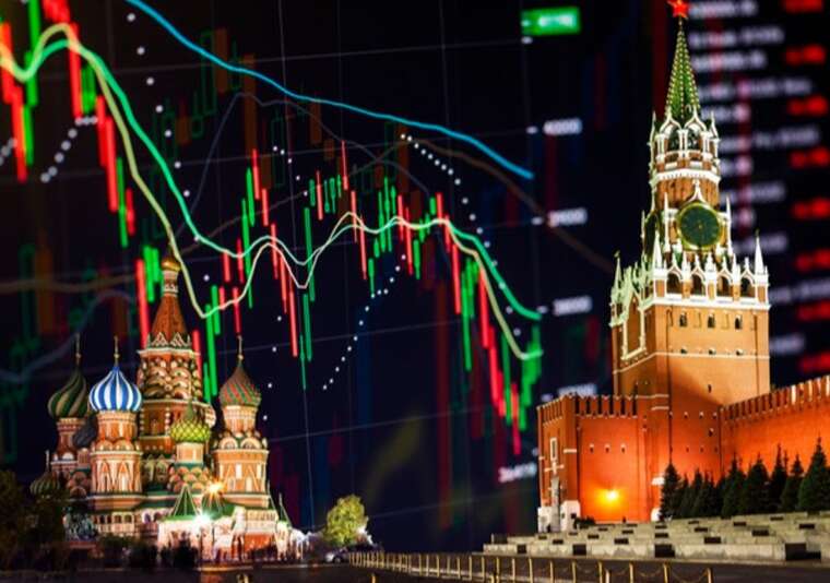 Доходы России от нефти упали на треть — Bloomberg