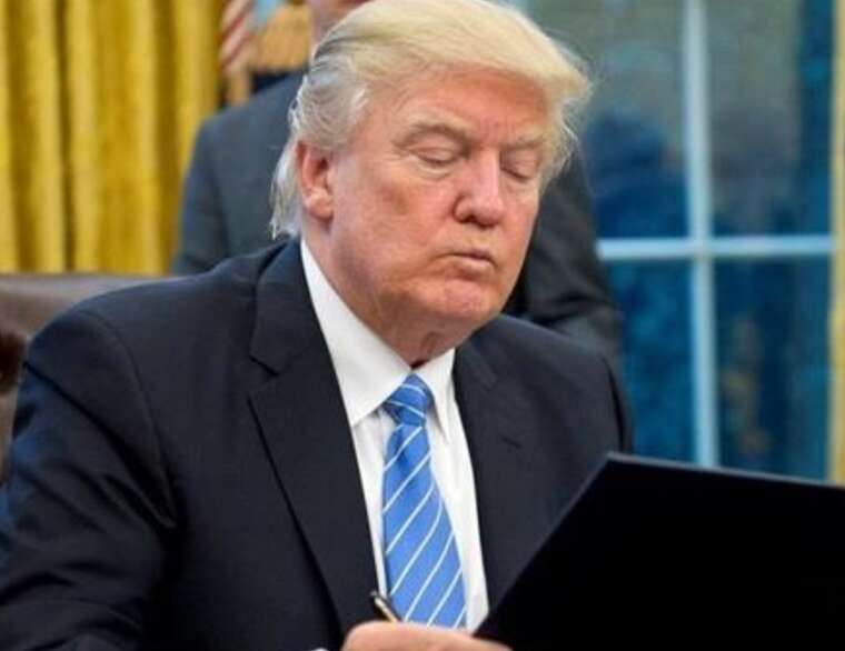 Трамп готує нові санкції проти російських танкерів через обходження західних обмежень