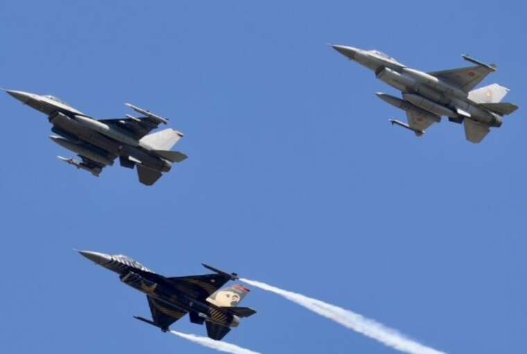 Румунія підіймала F-16 у відповідь на російський напад на південь України