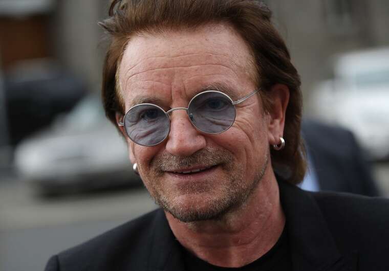 Боно из U2 спел под аккомпанемент воина-кобзаря легендарный хит The One