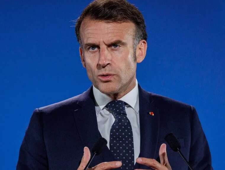 Макрон після розмови з Зеленським: "Спочатку припинення вогню, потім — переговори"