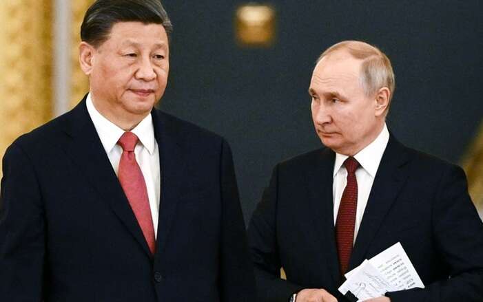 Путін зателефонував Сі Цзіньпіну перед можливою зустріччю з Трампом