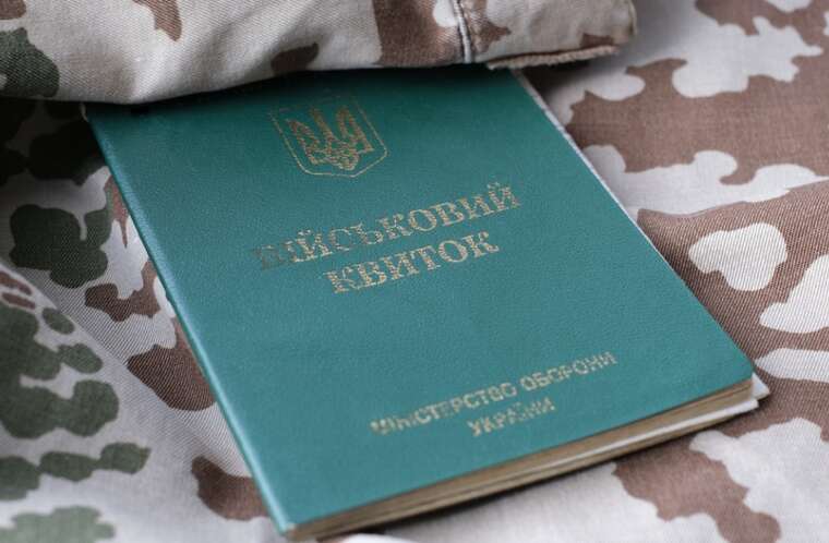 В Одессе образовалась очередь в военкомат из-за окончания отсрочек от мобилизации