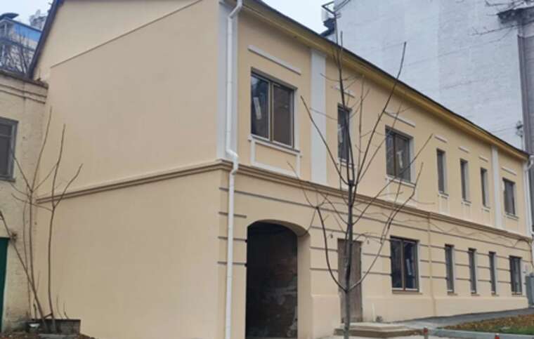 Війна за Будинок Замкового: суд арештував рахунки відомого київського активіста-опонента забудови