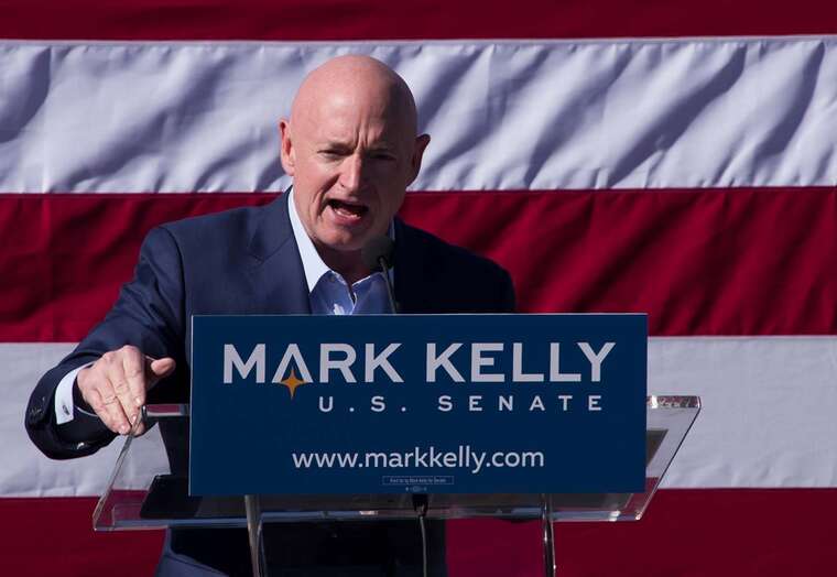 Сенатор Келлі прокоментував майбутній візит Путіна на Аляску: "Воєнний злочинець"