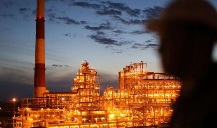 Генштаб ВСУ: Поражен Волгоградский НПЗ, на заводе сильные пожары