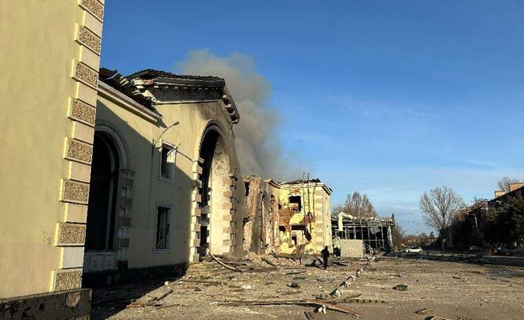 Прифронтова Костянтинівка: опубліковано кадри зруйнованого міста, де залишилось менш як 8 тисяч жителів