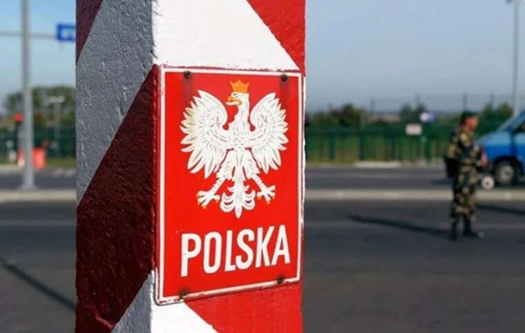 Польща змінила фінансові правила для в’їзду українців