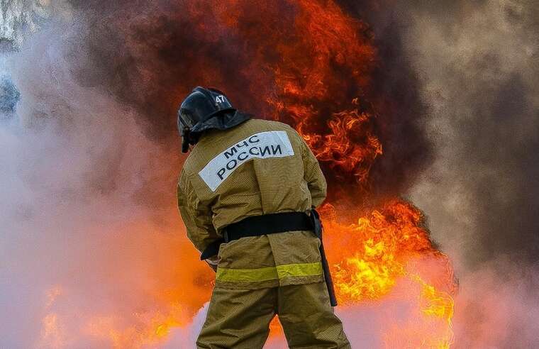 Масштабна пожежа спалахнула в Москві: горять склади та заклади харчування