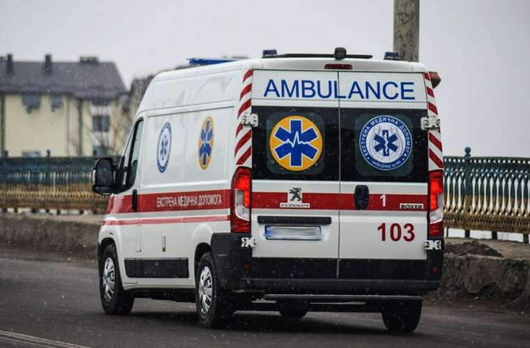 На Хмельниччині у ДТП з автобусом постраждали 16 людей, серед них діти