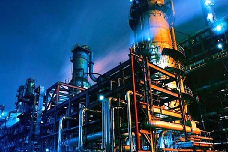 Нові санкції ЄС проти російської нафти паралізували НПЗ Vadinar в Індії